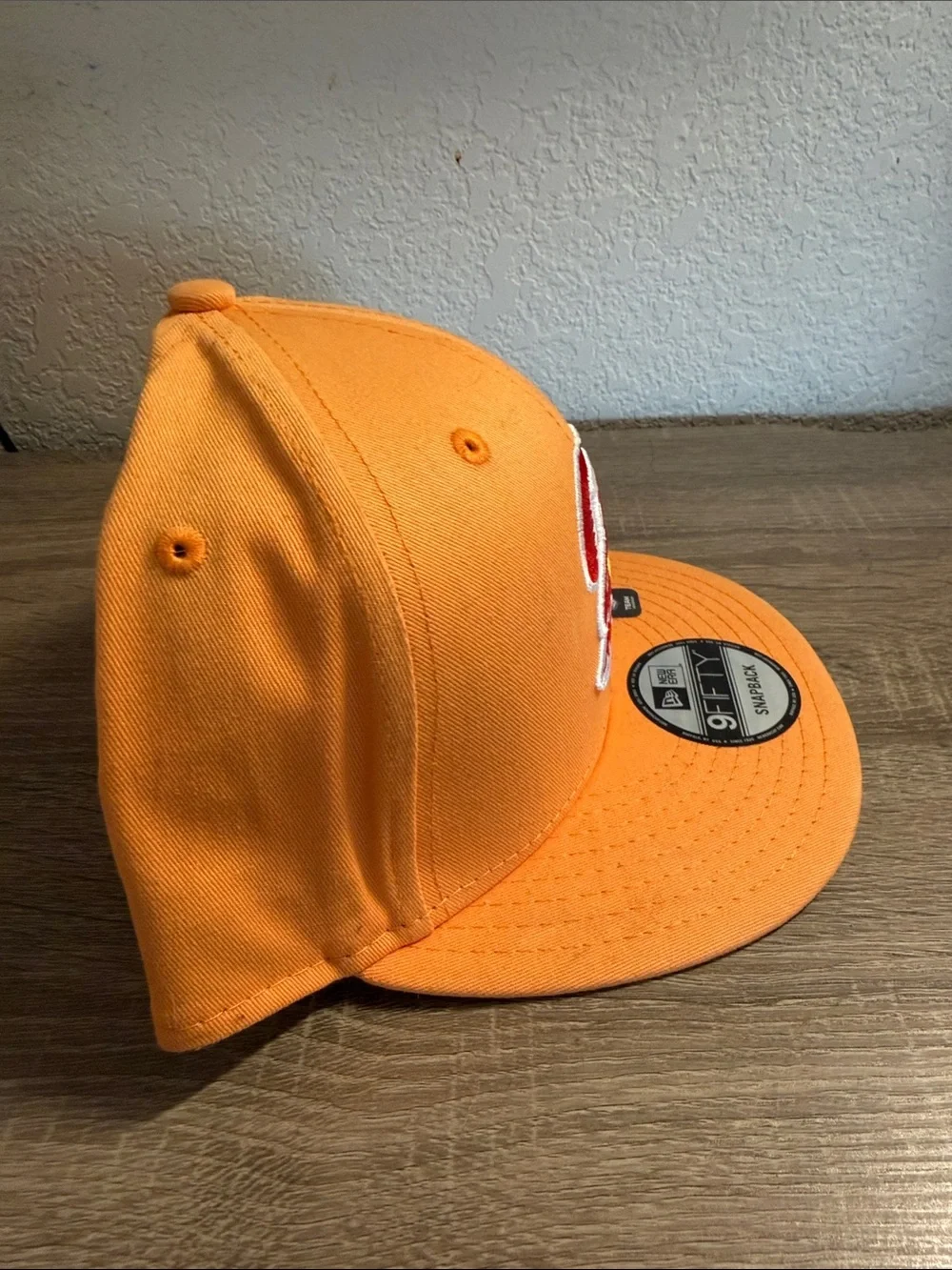 New Era Snapback Tampa Bay Buccaneers Throwback Logo Hat - Orange - Picture 4 of 6